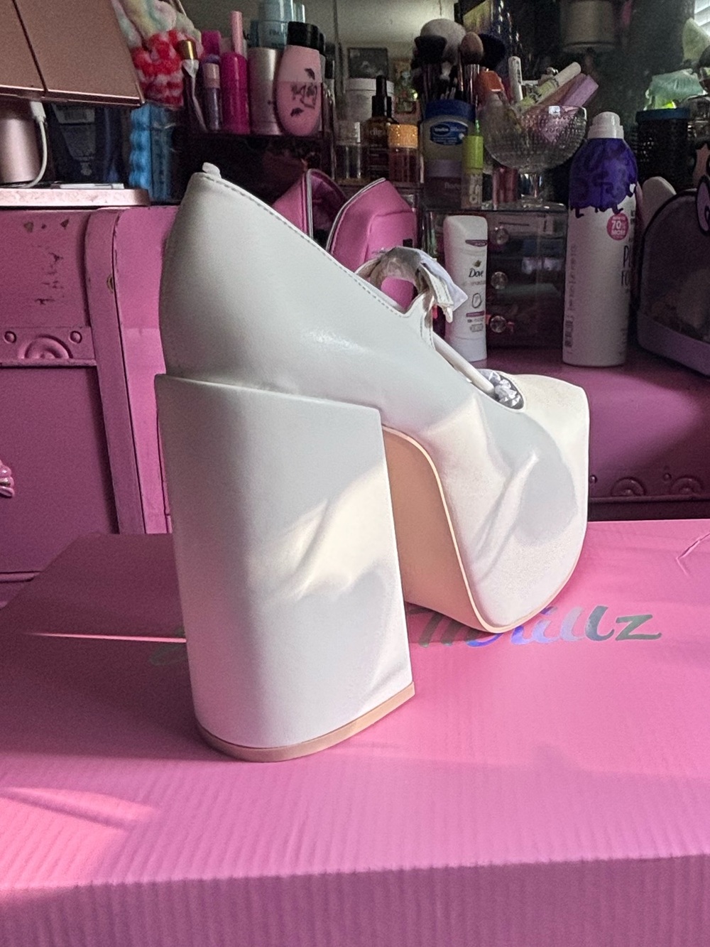 Sugar Thrillz White Platform Mary Jane Chunky Heels - Picture 4 of 6